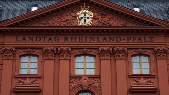 Plenarsitzung Landtag Rheinland-Pfalz Plenarsitzung Landtag Rheinland-Pfalz