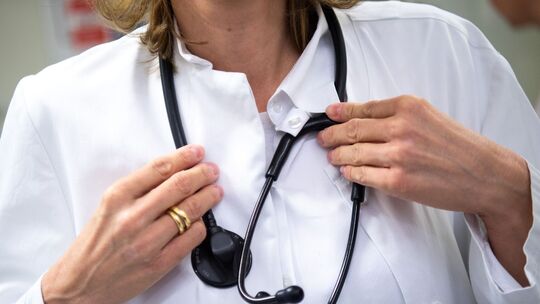 Ärztin im Krankenhaus Ärztin im Krankenhaus