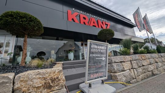Das Einrichtungshaus Kranz in Nauroth wurde modernisiert. Bald feiert das Möbelhaus Neueröffnung.