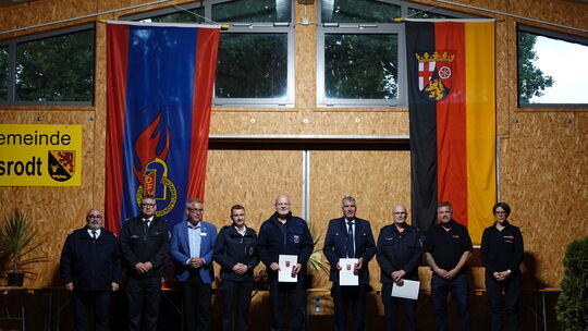 In Veitsrodt erhielten Michael Vochtel (Feuerwehr Herrstein-Niederwörresbach), Karl-Georg Giloy (Hettenrodt), Hans-Jörg Ballat u