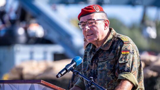 Generalinspekteur der Bundeswehr Generalinspekteur der Bundeswehr