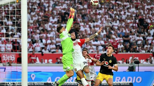 VfB Stuttgart - Borussia Dortmund VfB Stuttgart - Borussia Dortmund