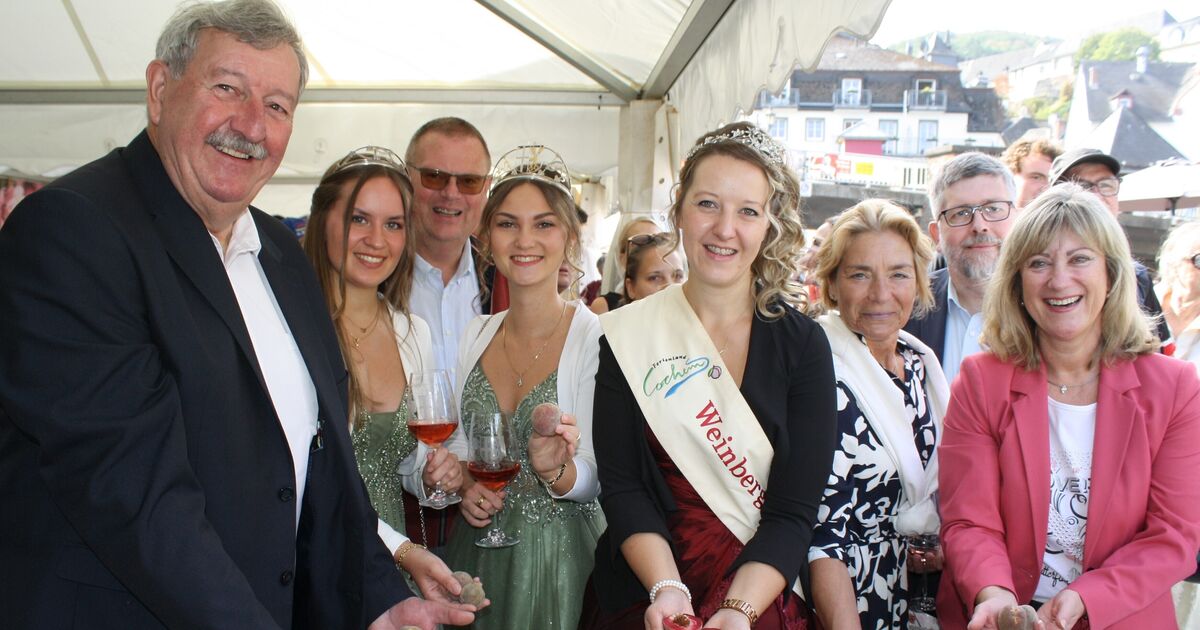 Tausende besuchen Erntemarkt: Cochem feiert den Roten Weinbergpfirsich