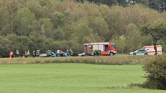 Zwei Autos und insgesamt sechs Personen waren am Sonntagnachmittag in einen Verkehrsunfall auf der B8 bei Weidenhahn verwickelt.