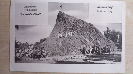 Diese Postkarte von den Druidenstein-Festspielen hat der damals elfjährige Willi Kohl 1953 an seinen Vater geschickt. Diese Postkarte von den Druidenstein-Festspielen hat der damals elfjährige Willi Kohl 1953 an seinen Vater geschickt.