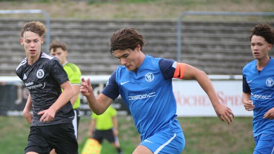 Der SV Gonsenheim machte im A-Jugend-Regionalliga-Spiel im Haag zunächst ordentlich Dampf, doch der SC Idar-Oberstein (schwarze