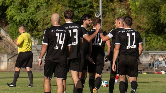 Der VfL Simmertal möchte auch am Mittwoch in Hüffelsheim jubeln. Der VfL Simmertal möchte auch am Mittwoch in Hüffelsheim jubeln.
