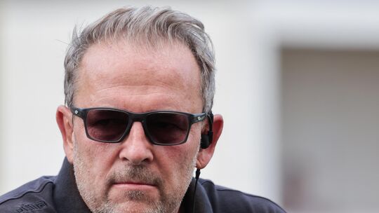 „Gute Mannschaften spielen nicht nur guten Football – sie finden Wege, enge Spiele zu gewinnen“, sagt Michael Treber, Headcoach „Gute Mannschaften spielen nicht nur guten Football – sie finden Wege, enge Spiele zu gewinnen“, sagt Michael Treber, Headcoach
