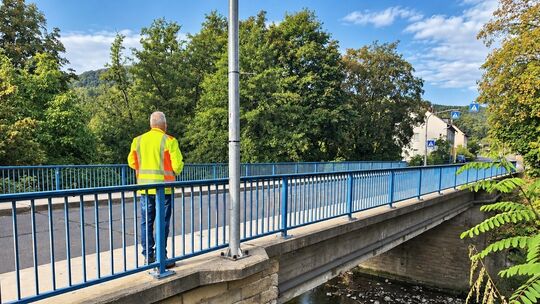 Die Hahnenbachbrücke in der Kallenfelser Straße in Kirn steht vor dem Neubau. Die Arbeiten sollen gleich nach den Herbstferien b