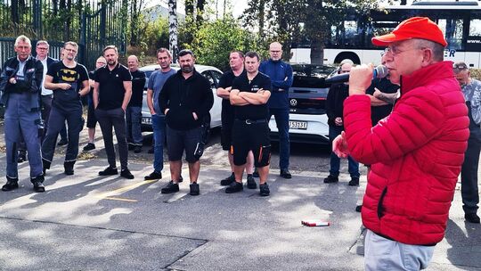 Der IG-Metall-Arbeitskampfexperte Uwe Zabel war aus Frankfurt zur Demo bei Boge in Simmern angereist.