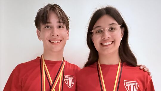 Einen kompletten Medaillensatz brachten Felix und Antonia Weber vom Idarer TV von der Deutschen Mehrkampfmeisterschaft des DTB m Einen kompletten Medaillensatz brachten Felix und Antonia Weber vom Idarer TV von der Deutschen Mehrkampfmeisterschaft des DTB m