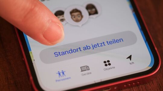Teilen des Live-Standorts via Smartphone Teilen des Live-Standorts via Smartphone