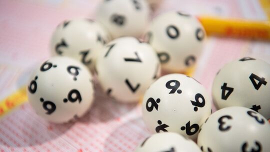 1,4 Millionen Euro hat ein Gelegenheitsspieler aus der Westpfalz im Lotto gewonnen. Doch Luxus reizt ihn nicht. 1,4 Millionen Euro hat ein Gelegenheitsspieler aus der Westpfalz im Lotto gewonnen. Doch Luxus reizt ihn nicht.