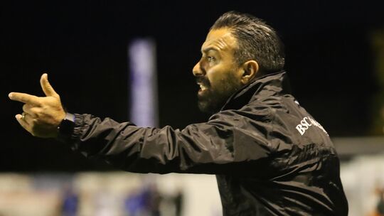 Cihan Akkaya, der Trainer des BSC Güls, ist immer noch verwundert über den Spielabbruch beim Spiel in Neuwied.