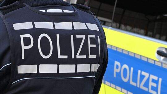 Vor wenigen Tagen ist es in Hünfelden-Kirberg zu einer Messerattacke gekommen, bei der ein Mann in einer Bäckerei auf eine Frau
