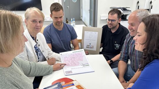 Lisanne Wüst (von links), Gabi Wieland, Pascal Ferdinand, Tobias Haubrich, Gösta Sayn und Carolin Faller sind in verschiedenen F