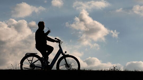 Ideales Wetter für eine Radtour erwartet die Menschen an Rhein und Mosel pünktlich zum Wochenende (Symbolbild). „Ja, der Sommer Ideales Wetter für eine Radtour erwartet die Menschen an Rhein und Mosel pünktlich zum Wochenende (Symbolbild). „Ja, der Sommer