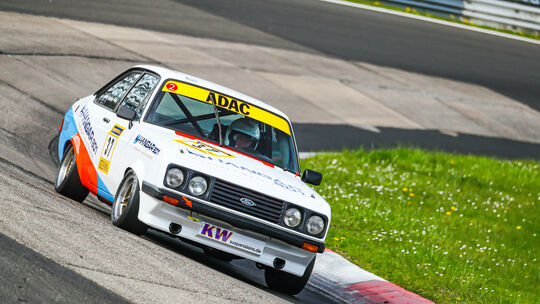 Walter Matthias Müller aus Gevenich belegte in seinem Ford Escort beim 1000-Kilometer-Rennen auf der Nordschleife Rang 28 im Ges