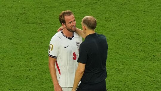 Thomas Tuchel (r) mit Harry Kane