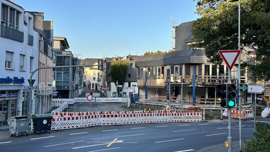 Ab heute sind die Einfahrt zur Tiefgarage Altstadt I und die Zufahrt zur Tiefgarage Nord wieder frei: Die Arbeiten an der Stadtb