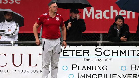 Anadolus Spielertrainer Dzenis Ramovic sieht sein Team im Duell gegen Metternich als Außenseiter.