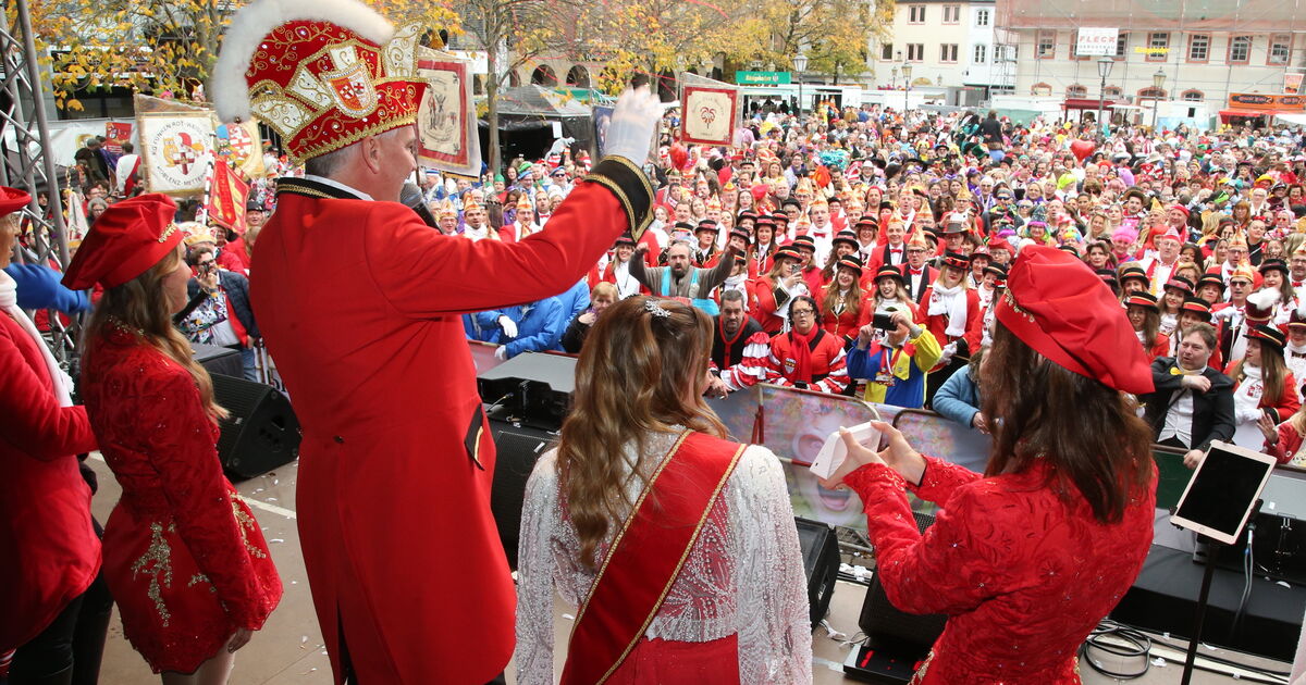 Carnival in Koblenz: The carnival revelers are getting ready for November ...