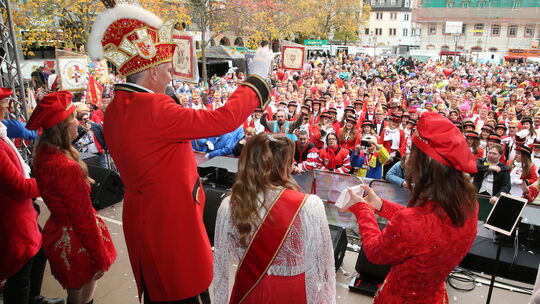 Die große Party am 11.11. ist immer ein Riesenevent zur Sessionseröffnung auf dem Koblenzer Münzplatz. In diesem Jahr soll der E Die große Party am 11.11. ist immer ein Riesenevent zur Sessionseröffnung auf dem Koblenzer Münzplatz. In diesem Jahr soll der E