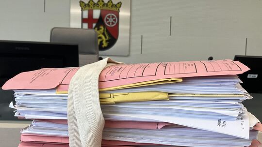Einen 27 Jahre alten Mann aus Idar-Oberstein verurteilte das Landgericht Bad Kreuznach wegen schwerer Brandstiftung zu viereinha