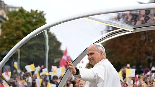 Papst Leo XIV. besucht Frankreich Papst Leo XIV. besucht Frankreich