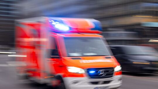 Krankenwagen im Einsatz Krankenwagen im Einsatz