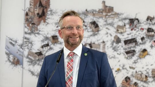 Marko Boos ist Landrat des Kreises Mayen-Koblenz – und SPD-Mitglied. Marko Boos ist Landrat des Kreises Mayen-Koblenz – und SPD-Mitglied.