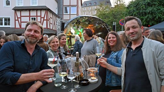 Sowohl bei der eigentlichen Geburtstagsfeier am Samstag als auch beim Stadtfest: Die ganze Kastellauner Altstadt war eine große
