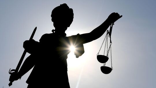 Wie das Urteil ausfallen wird, ist noch nicht klar: Derzeit muss sich ein 53-jähriger Erzieher wegen Missbrauchsvorwürfen vor de