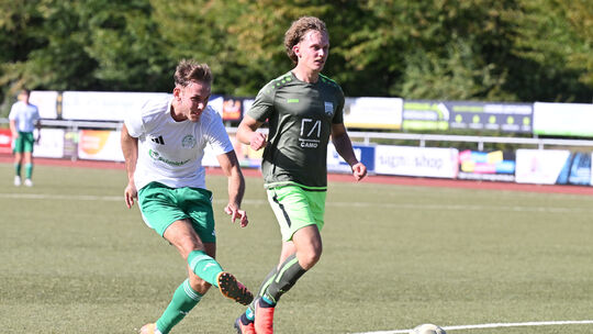Matthis Bender (links) besorgt die 1:0-Führung aus Remagener Sicht.