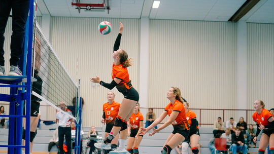 Im zweiten Satz zeigten die Volleyballerinnen der SG Koblenz-Maifeld ihre beste Leistung. Im zweiten Satz zeigten die Volleyballerinnen der SG Koblenz-Maifeld ihre beste Leistung.