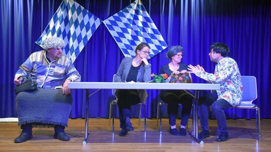 Die Pfarramtssekretärinnen sind das Zentrum der Macht in der Kirchengemeinde. Das lernten die Zuschauer des bayerischen Kirchenk