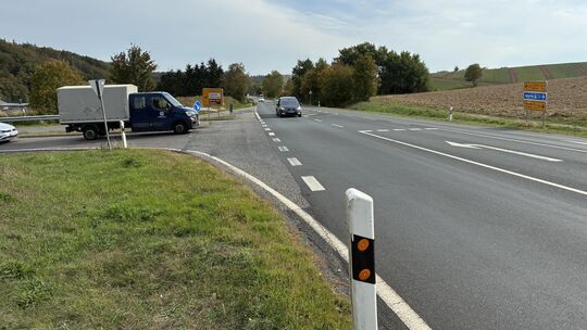 Im Süden des Eifelstädtchens Ulmen mündet die K2 auf die viel befahrene Bundesstraße 259. Erst Anfang September ereignete sich d