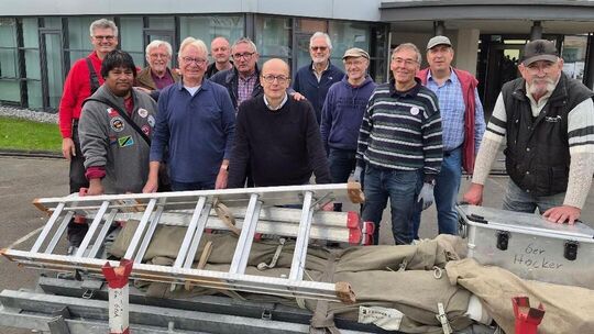 Schnelle Truppe mit toller Motivation: Bereits um 11 Uhr am Montagmorgen war nahezu alles abgebaut, dank der fleißigen Mitarbeit
