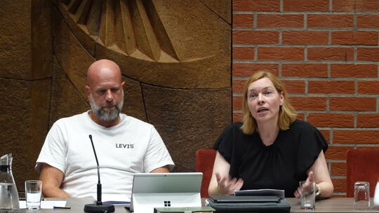 Die Schulleiter Gabriele Greher und Daniel Busch berichteten den Mitgliedern des VG-Rates Hachenburg aus ihren Grundschulen.