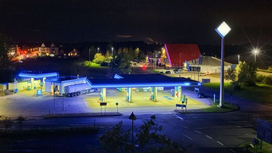 Tankstelle am Abend Tankstelle am Abend