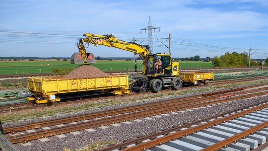 Beginn der Bahn-Bauarbeiten zwischen Hannover und Berlin Beginn der Bahn-Bauarbeiten zwischen Hannover und Berlin