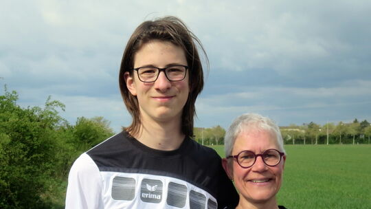Das TSK-Geher-Duo Jakob Kellen und Nicole Hörl erwies sich auf der Bahn in Troisdorf und Marburg als zu schnell für die Konkurre Das TSK-Geher-Duo Jakob Kellen und Nicole Hörl erwies sich auf der Bahn in Troisdorf und Marburg als zu schnell für die Konkurre