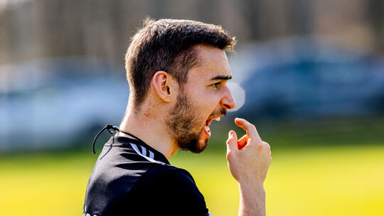 Trainer Christian Staaden feierte mit seiner SG Nörtershausen/Oppenhausen einen 3:0-Auswärtssieg beim VfR Koblenz. Die Partie wu