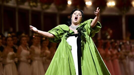 1999 war die Opernwelt für Anna Netrebko (hier beim Opernball in Wien) noch in Ordnung: Seit Beginn des russischen Angriffskrieg 1999 war die Opernwelt für Anna Netrebko (hier beim Opernball in Wien) noch in Ordnung: Seit Beginn des russischen Angriffskrieg