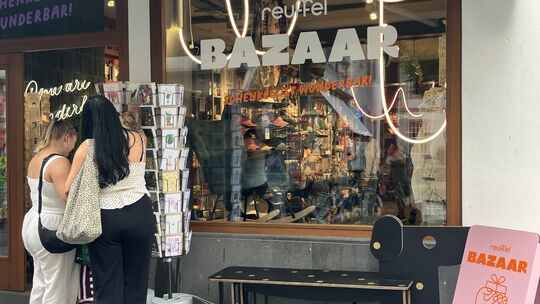 Aus Bazaar of Wunderbar wird in Koblenz Reuffel Bazaar. Der Laden gehörte immer zum Unternehmen, dies war vielen Kunden aber nic