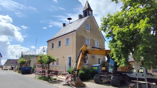 Im Laufe des Sommers gingen die Bauarbeiten am Rathaus in Gutenacker gut voran.