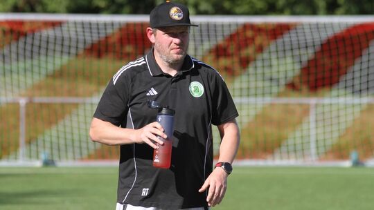 Flasche halb voll oder halb leer? Niederroßbachs Trainer André Theis gibt seiner Mannschaft nach dem Umbruch Zeit. Allerdings we