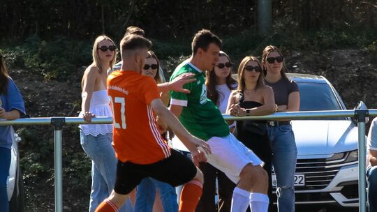 Der FC Plaidt II (grüne Trikots) ist gut drauf, das bewies der Tabellenachte auch beim 4:3-Sieg in Hambuch gegen die SG Brohlbac