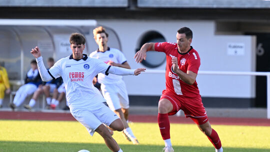 Daheim dabei: Ahrweilers Goalgetter Almir Porca (rechts) hilft zumindest in den Heimspiel mitbeim Aufsteiger, auswärts ist er in