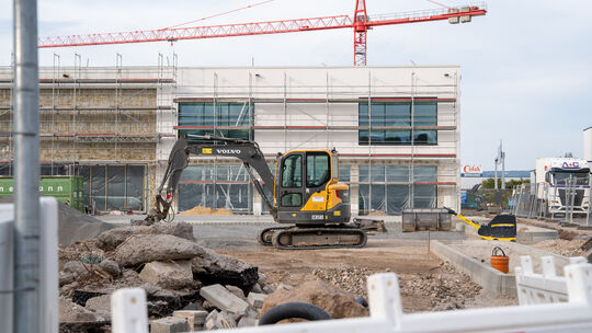 Zwischen dem Storck-Outlet und dem Möbel-Roller im Gewerbepark Mülheim-Kärlich wurde in den vergangenen Monaten fleißig gebaut. Zwischen dem Storck-Outlet und dem Möbel-Roller im Gewerbepark Mülheim-Kärlich wurde in den vergangenen Monaten fleißig gebaut.